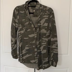 Express Camo button down